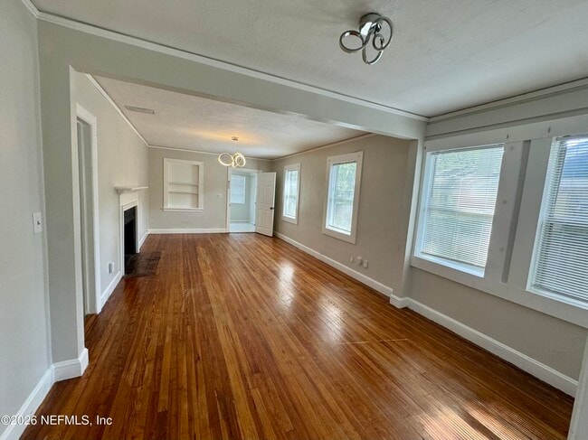 Foto del edificio - 3352 College St