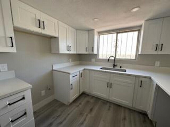 Foto del edificio - 4 br, 2.5 bath House - 2470 Swifton Ct