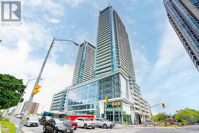 Building Photo - 8-S2408 Olympic Gdn Dr