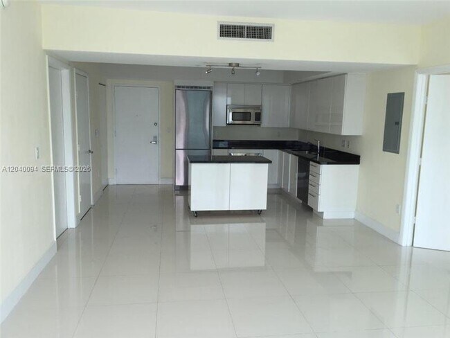 Foto del edificio - 92 SW 3rd St