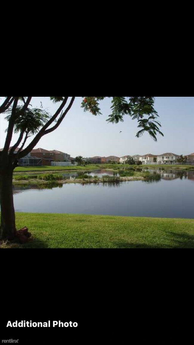 Building Photo - 7594 Oak Grove Cir