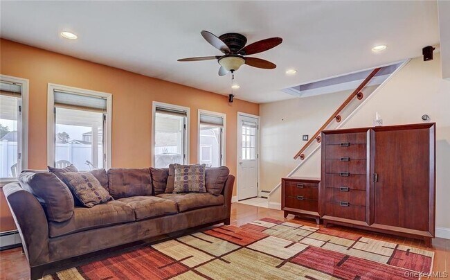 Foto del edificio - 33 Robin Ln