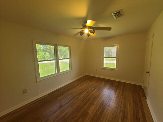 Foto del edificio - 401 N Tinsley St