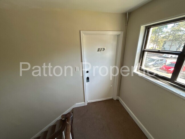 Foto del edificio - Hampton Hills Condo