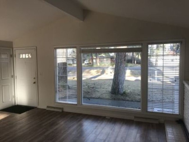 Foto del edificio - 13324 E Saltese Rd