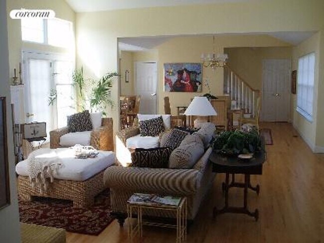 Building Photo - 57 N Captains Neck Ln