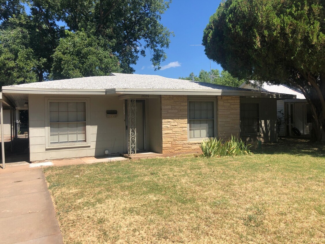 CLOSE TO ACU! 3 BED, 1 BATH! - CLOSE TO ACU!  3 BED, 1 BATH!