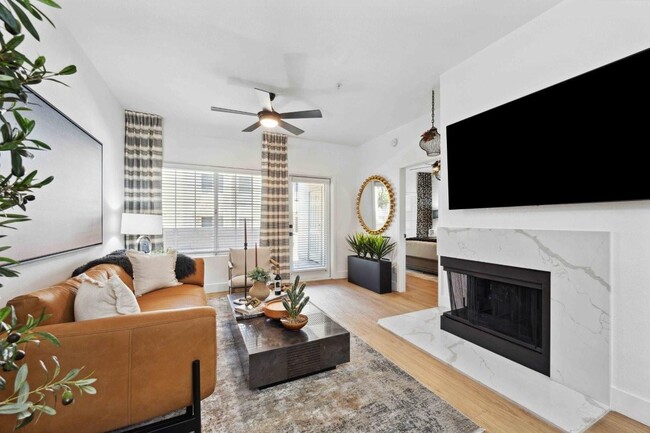 Building Photo - Hideaway North Scottsdale