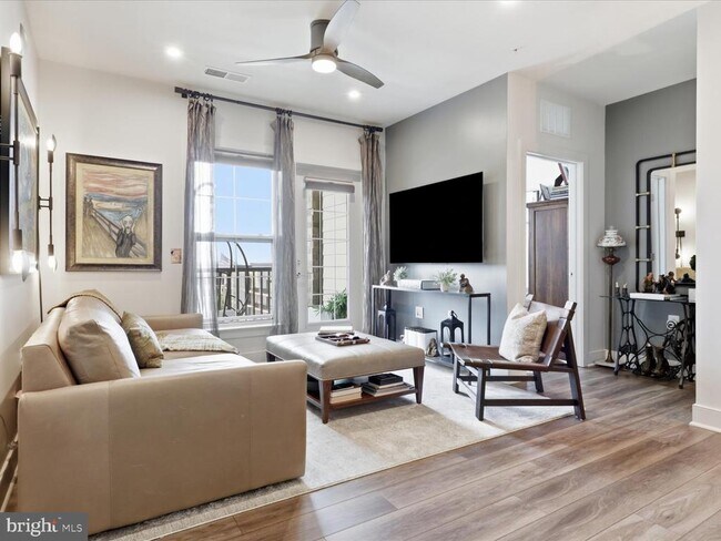 Building Photo - 100 St Ives Pl