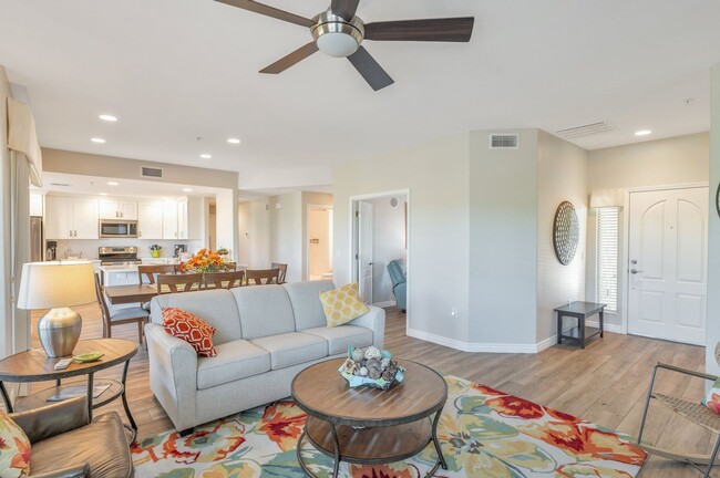 Building Photo - Immaculate Condominium with Luxury Features