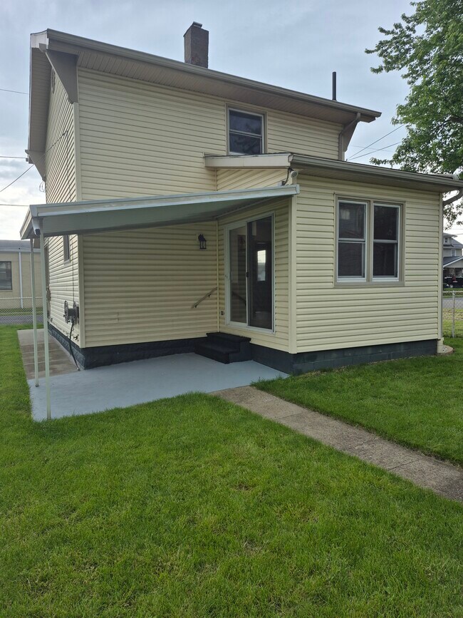Patio exterior - 1451 Alden Ave SW
