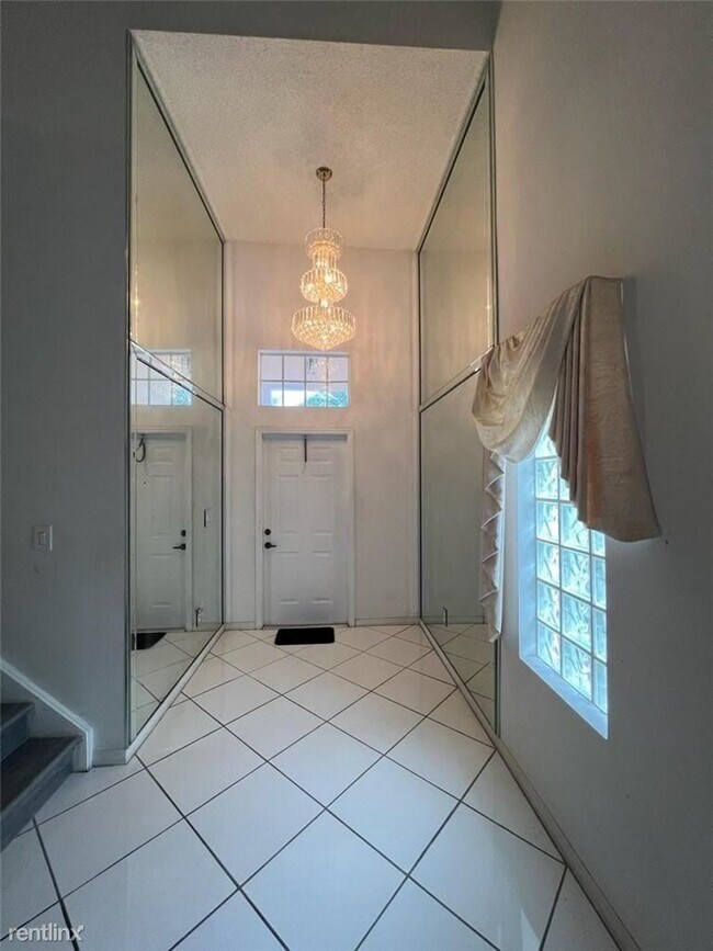 Building Photo - 3 br, 2.5 bath House - 1262 NW 171st Ter