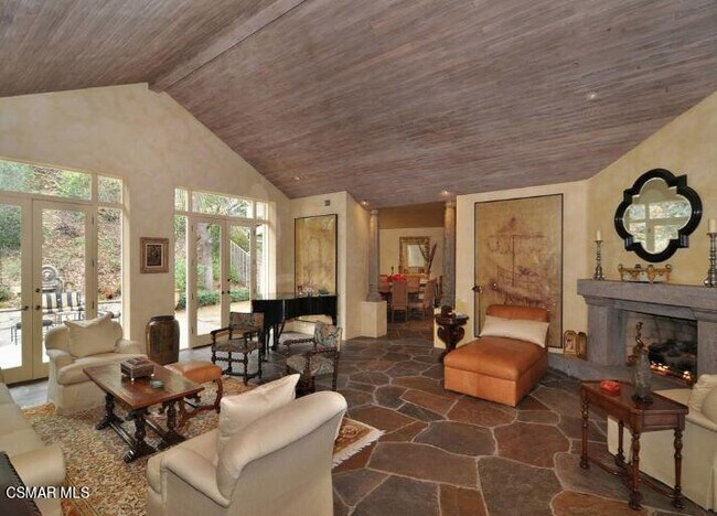 Foto del edificio - 5537 Round Meadow Rd