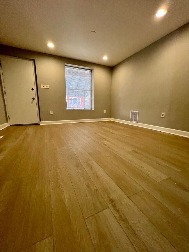 Foto del edificio - Stunning 3-Bed Townhome in West Passyunk! Available NOW!