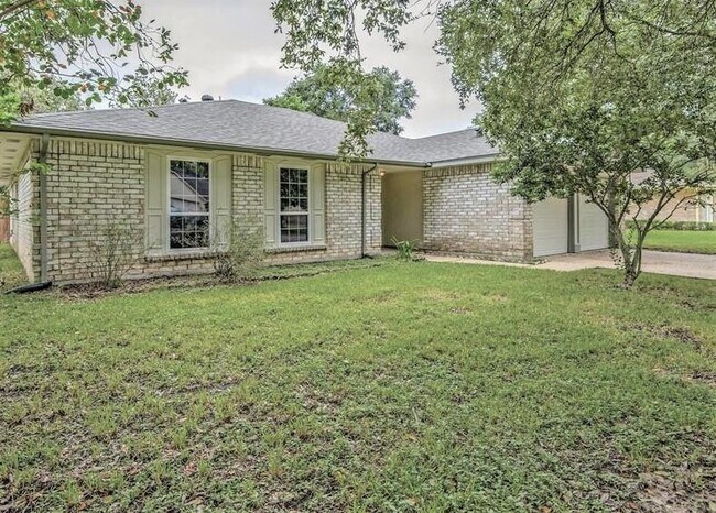 Building Photo - 19726 Redroot Dr