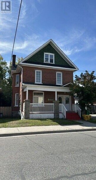 Building Photo - 293 Dalhousie St