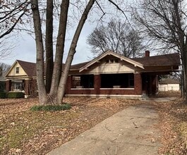 Building Photo - 1980 Snowden Ave