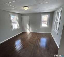 Building Photo - 2310 Barnum Ave