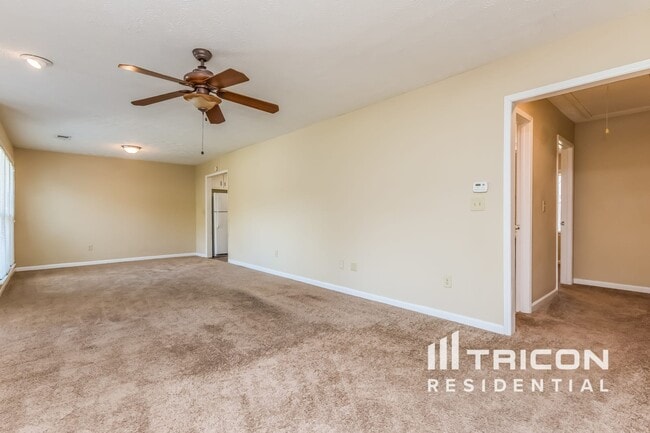 Building Photo - 1511 Country Ct