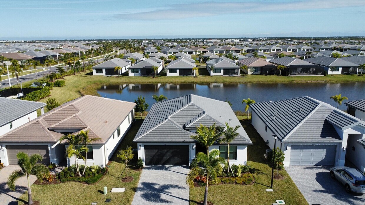 Foto principal - 12535 SW Blue Mangrove Pkwy