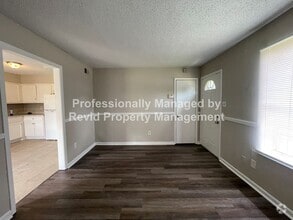 Building Photo - 821 Pitney Ln