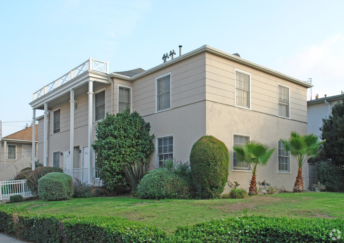 Foto del edificio - 8824-8830 S Guthrie Ave