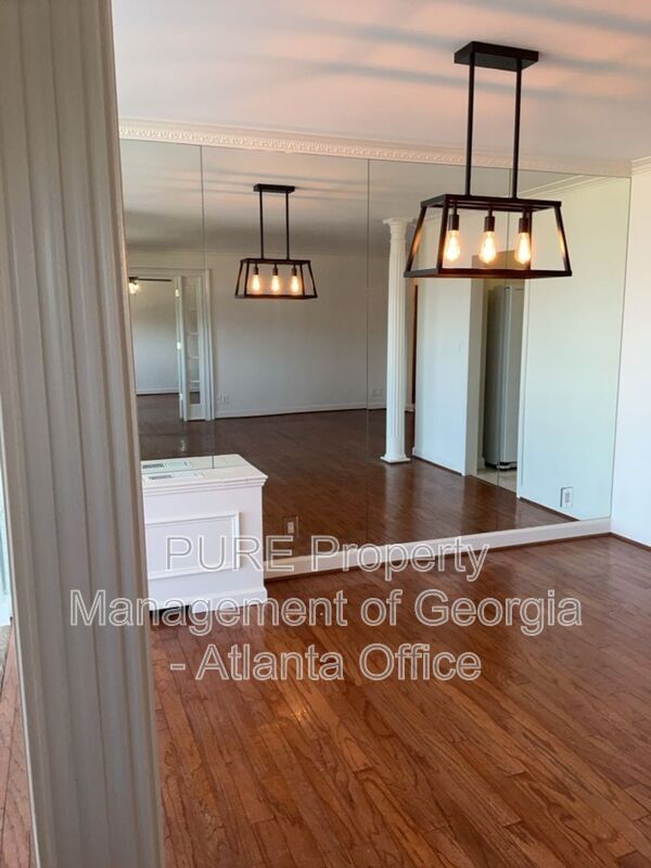 Building Photo - 215 Piedmont Ave NE
