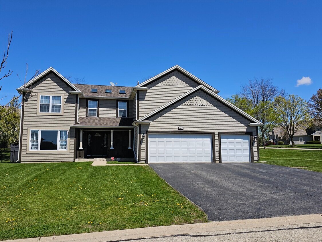 Primary Photo - 1012 McPhee Dr