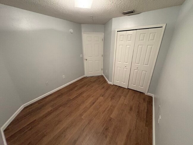 Building Photo - 6070 Maggies Cir