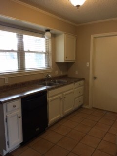 Building Photo - 3301 Robin Cir