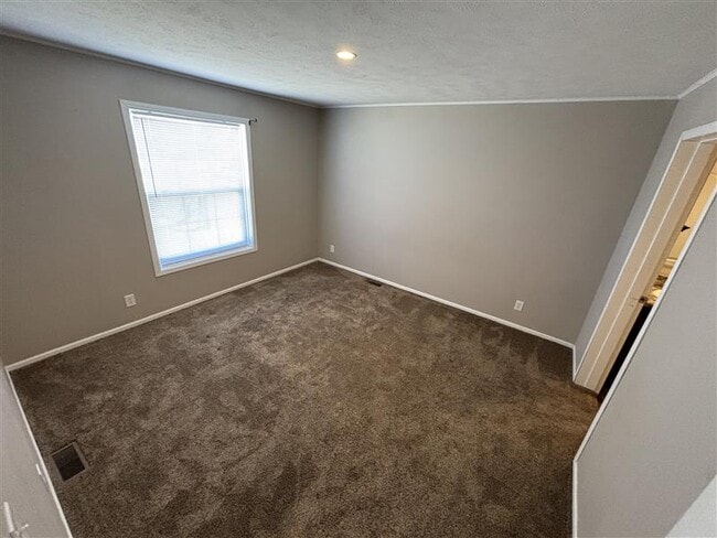 Building Photo - 78 Eisenhower St