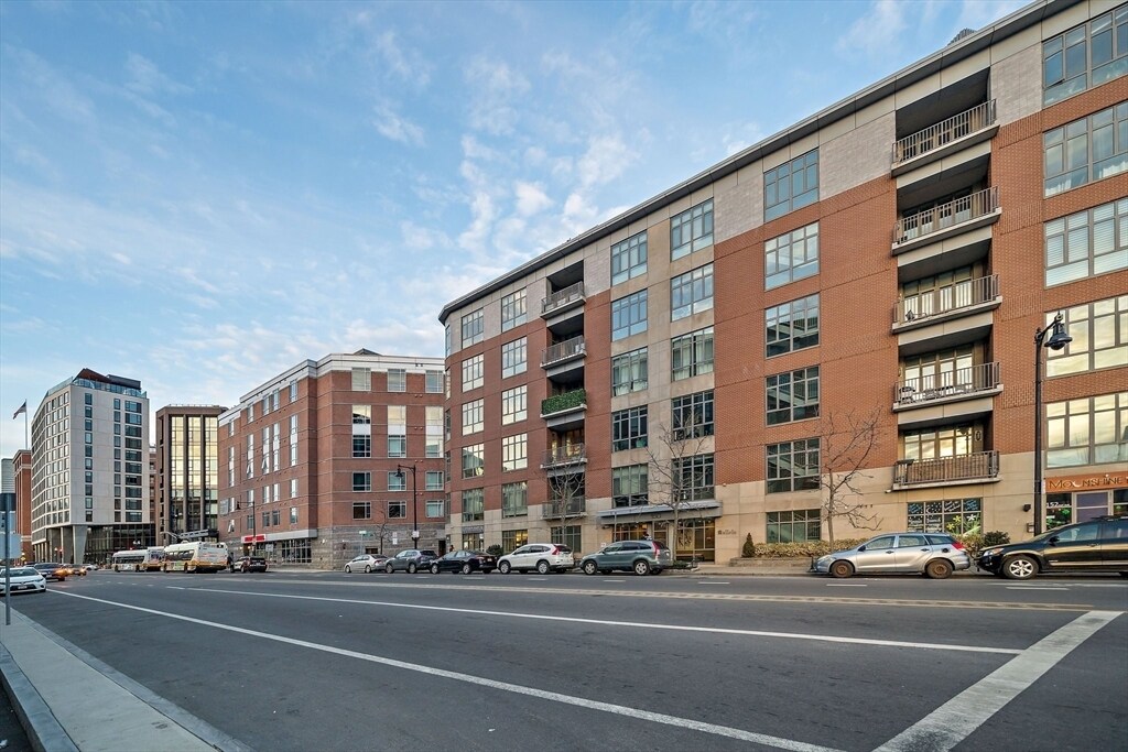 Primary Photo - 150 Dorchester Ave