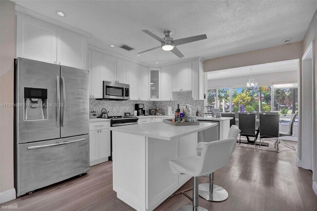 Building Photo - 3 br, 2 bath House - 1773 SW 28th Way # 0