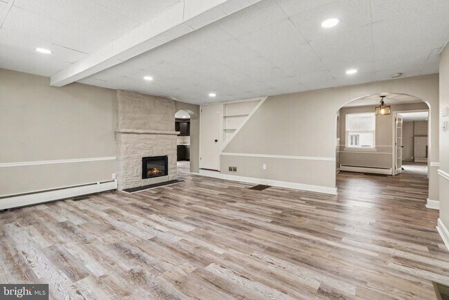 Foto del edificio - 5885 Avis Ln