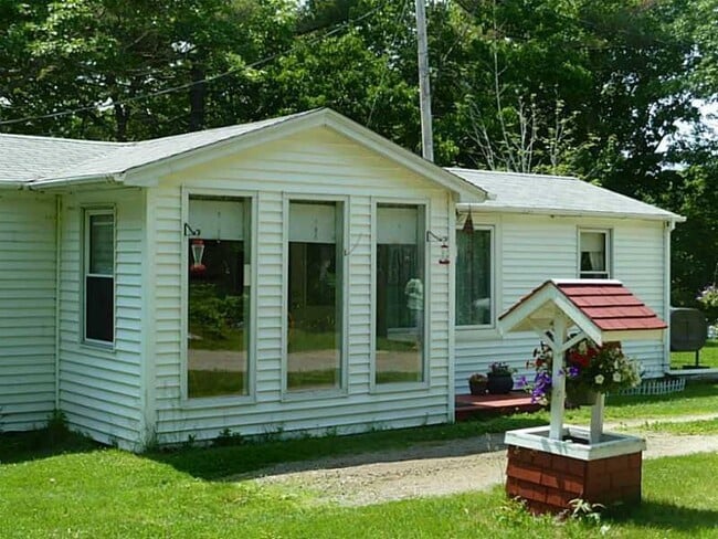 Building Photo - 43 Poore Rd