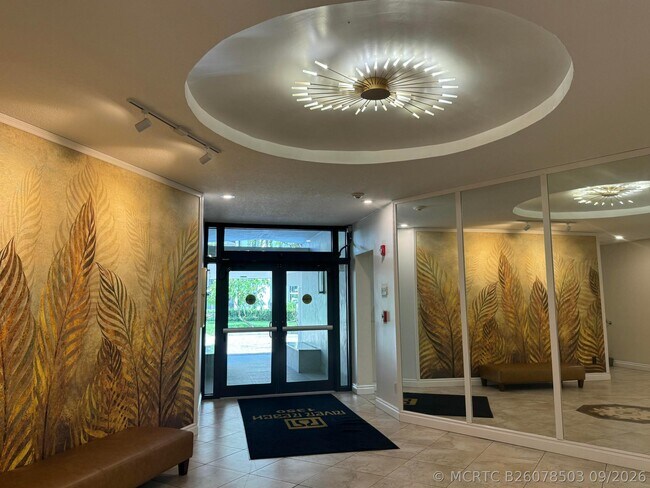 Foto del edificio - 1350 River Reach Dr