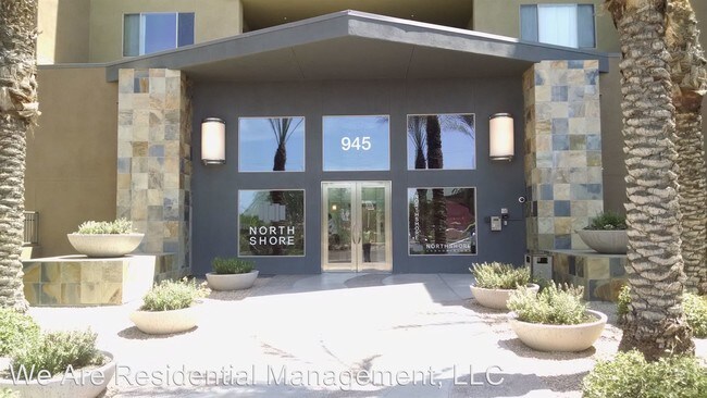 Building Photo - 945 E Playa Del Norte Dr