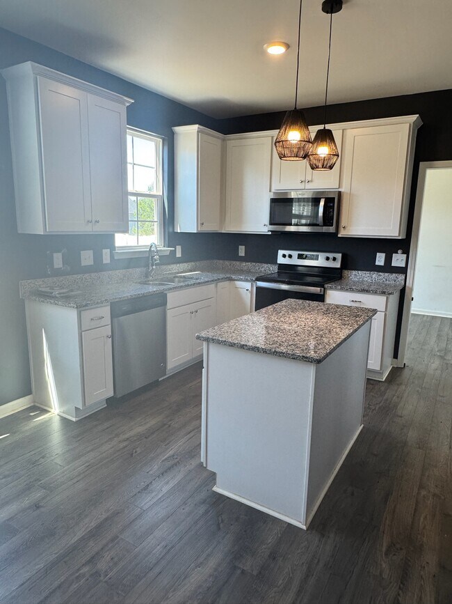 Photo - 670 Spruce Garden Ct House