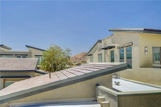 Building Photo - 11401 Gravitation Dr