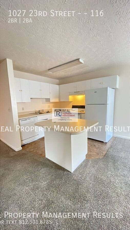 Building Photo - 1027 23rd St