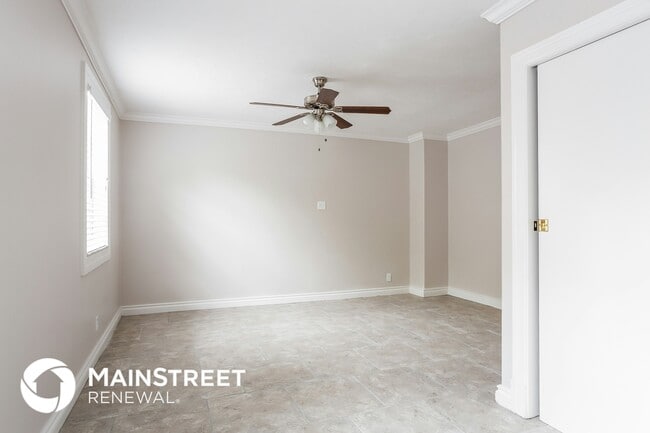 Foto del edificio - 1433 Hillcrest Dr