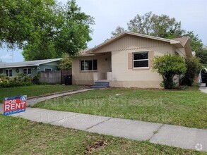 Building Photo - 2621 40th Ave N