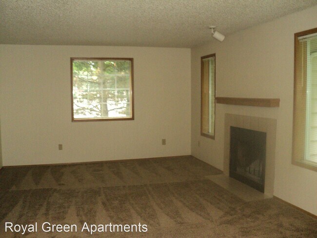 Foto del edificio - 3811-3811 NE Royal View Ave