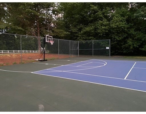 Building Photo - 400 Brookside Dr