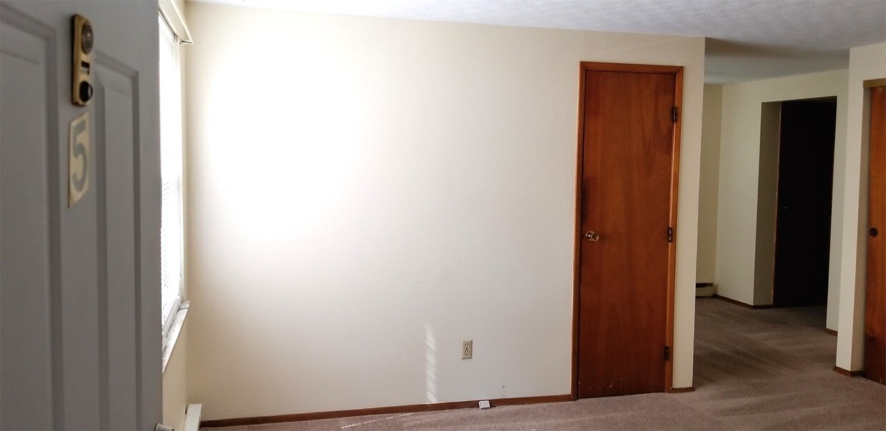 316 W 5th St Unit 5, Marysville, OH 43040 Apartment for Rent in