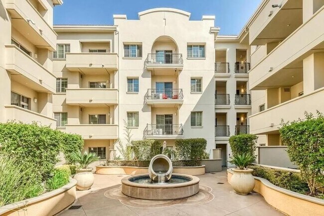 courtyard - 1315 Alma Ave