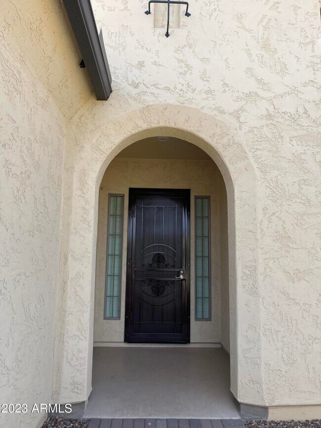 Foto del edificio - 11811 Parkway Ln