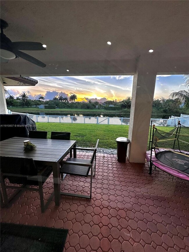 Foto del edificio - 3501 SW 142nd Ave