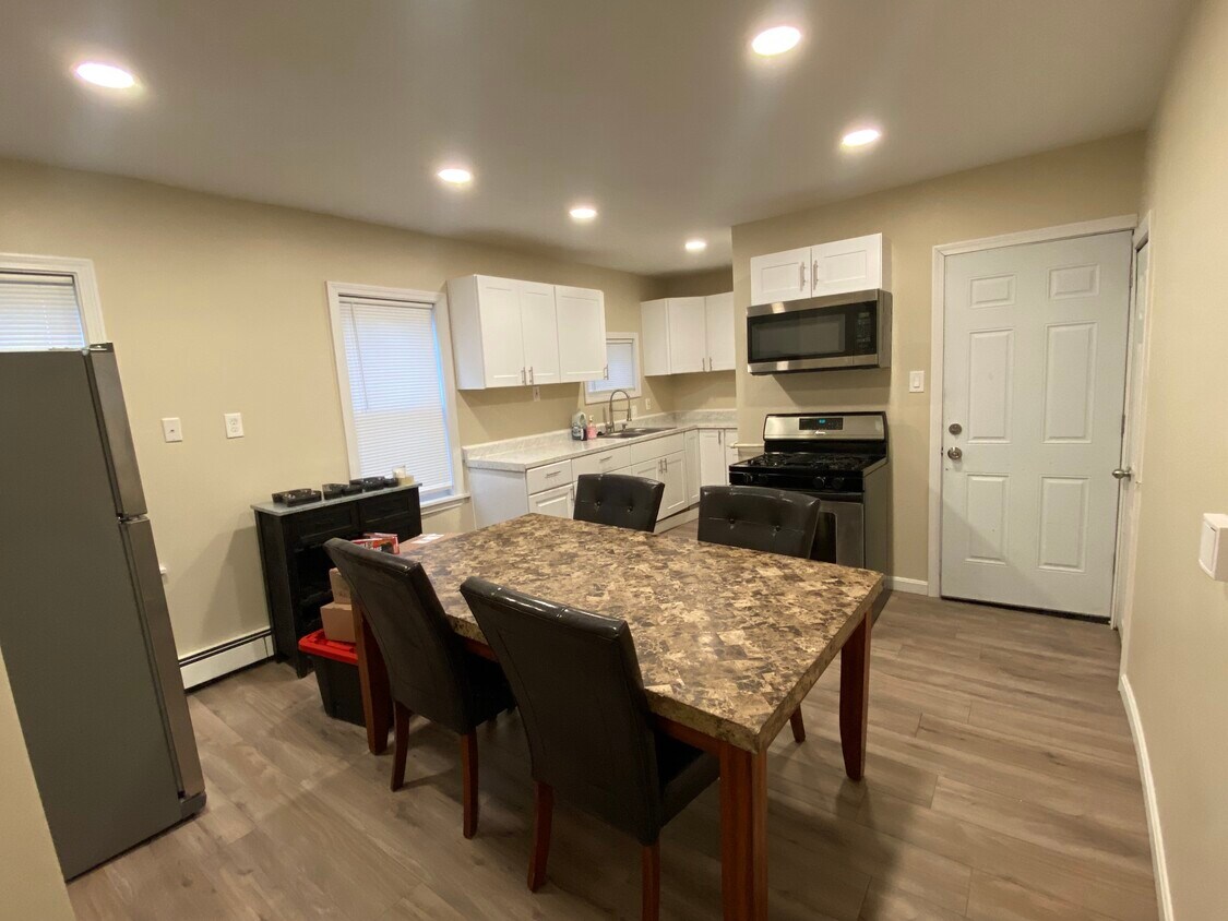 Kitchen - 59 Eastern Ave