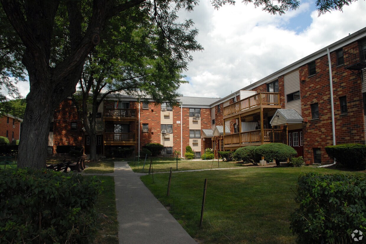 Park Towers Cooperative Apartments Spring Valley, NY